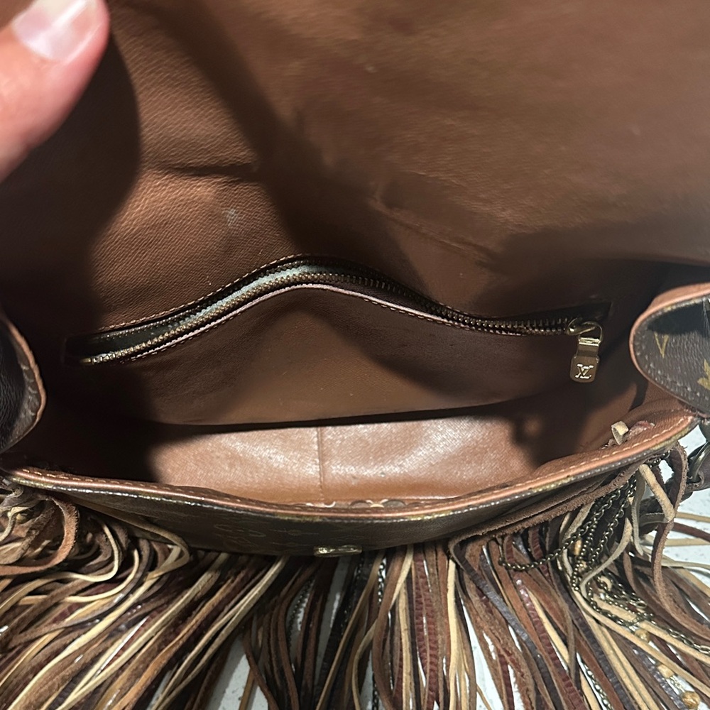 Vintage Boho- Louis Vuitton World Traveler - Picture 3 of 13